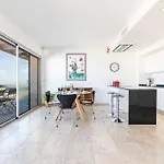 Skyline 2-bedroom Flat With Epic Views - Roi Chevalier Lejlighed *