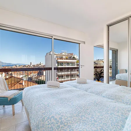 Skyline 2-bedroom Flat With Epic Views - Roi Chevalier 昂蒂布