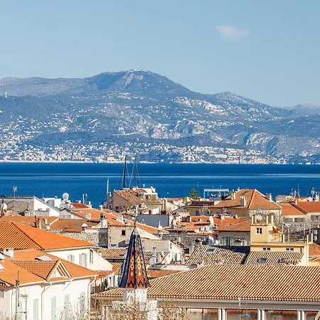 Skyline 2-bedroom Flat With Epic Views - Roi Chevalier 昂蒂布