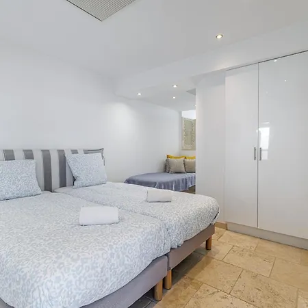 Skyline 2-bedroom Flat With Epic Views - Roi Chevalier 公寓 *