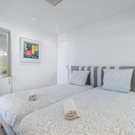 Skyline 2-bedroom Flat With Epic Views - Roi Chevalier Antibes