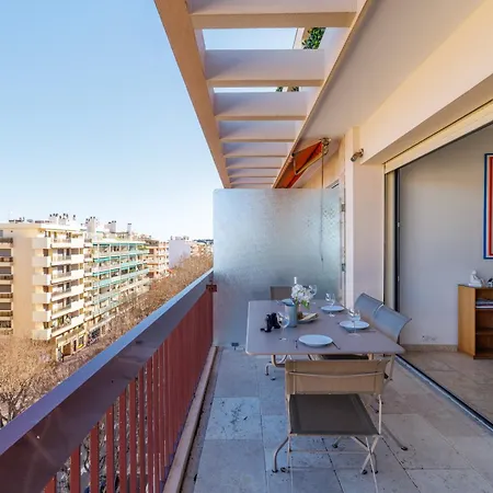 Skyline 2-bedroom Flat With Epic Views - Roi Chevalier * 昂蒂布